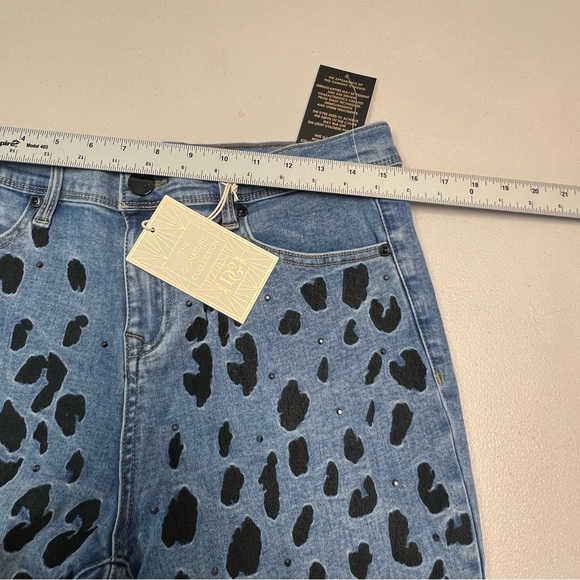 DG2 by Diane Gilman Signature Collection Embellished Straight-Leg Jean Size 12 - Picture 9 of 10